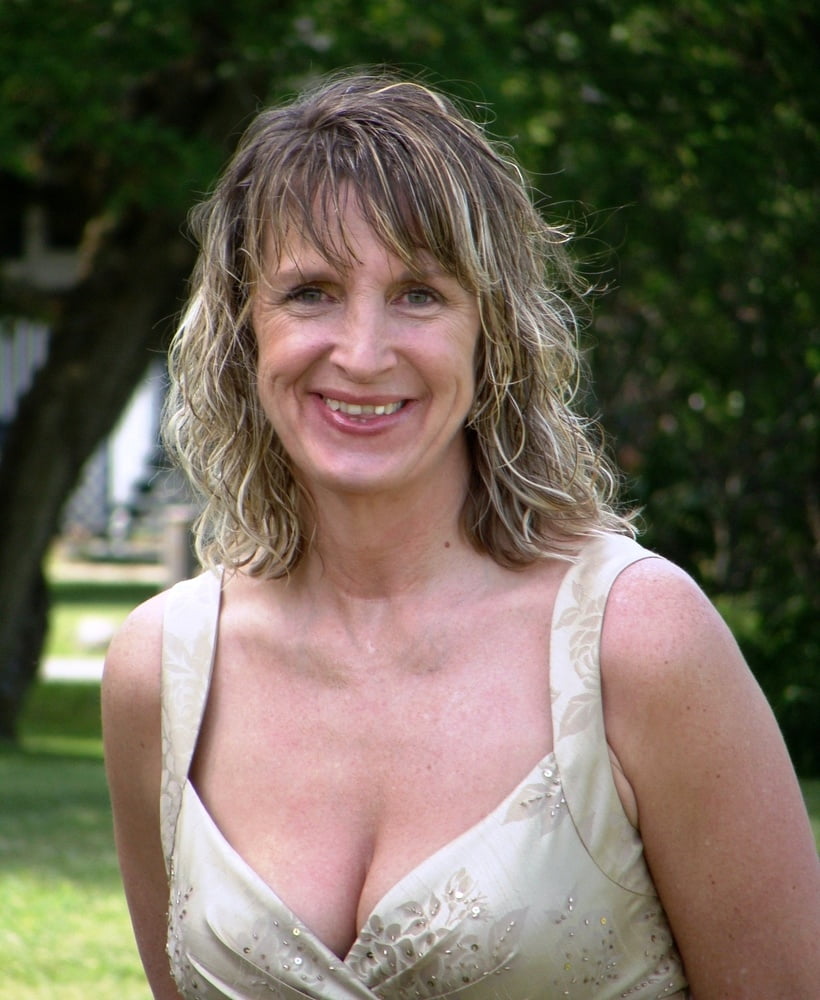 Hubby wants his wife Fara exposed #102832751