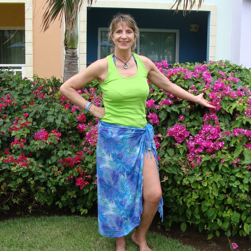 Hubby wants his wife Fara exposed #102832770