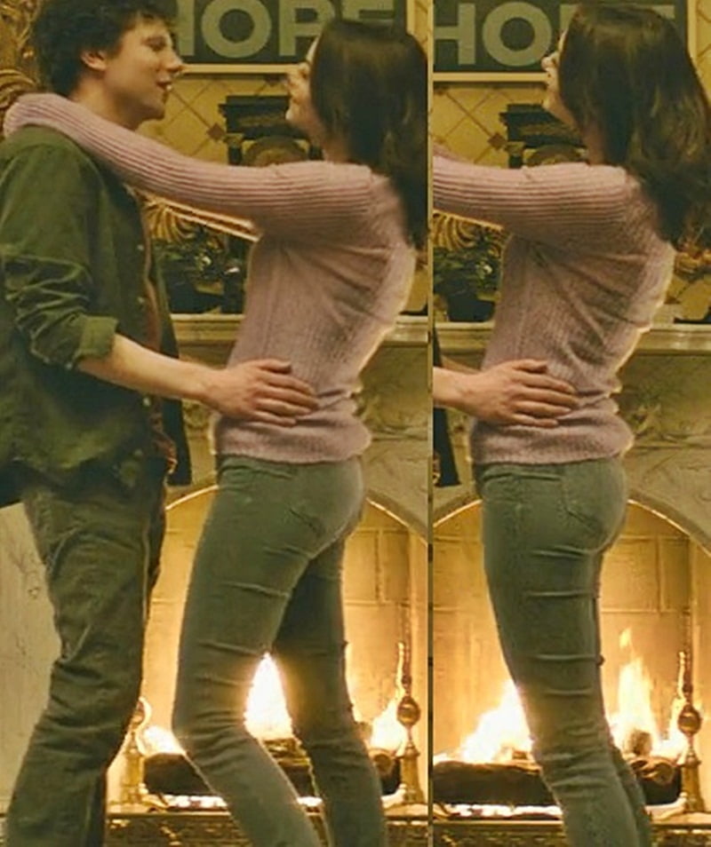 Emma Stone juicy ass screencaps from Zombieland 2019 #97377670