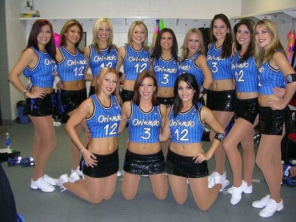 Cheerleader und Tanzteams in Strumpfhosen
 #100405884