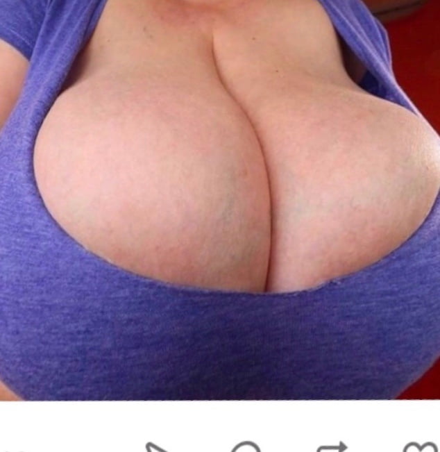 Gros seins énormes
 #100746125