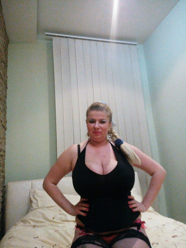 Femme russe aux gros seins 3672
 #91766007