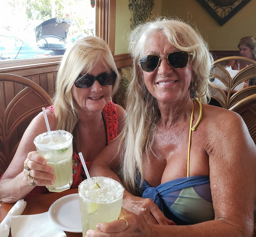 Gilfs milfs (comments &amp; tributes) #90809036