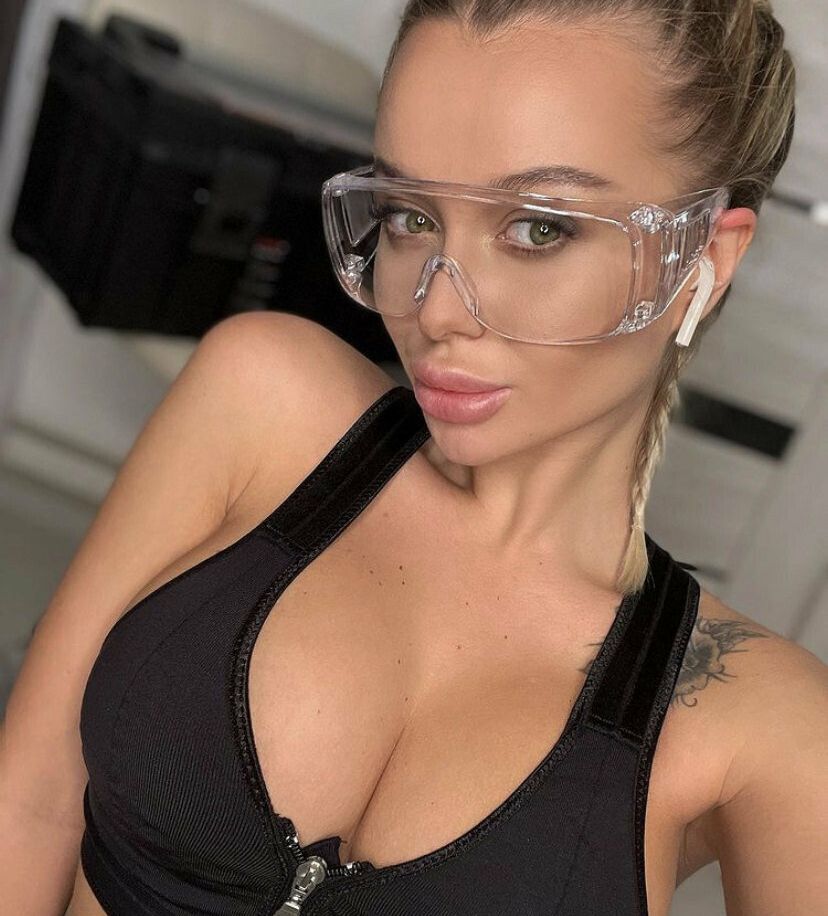 Annpergibenko desnuda #108043980