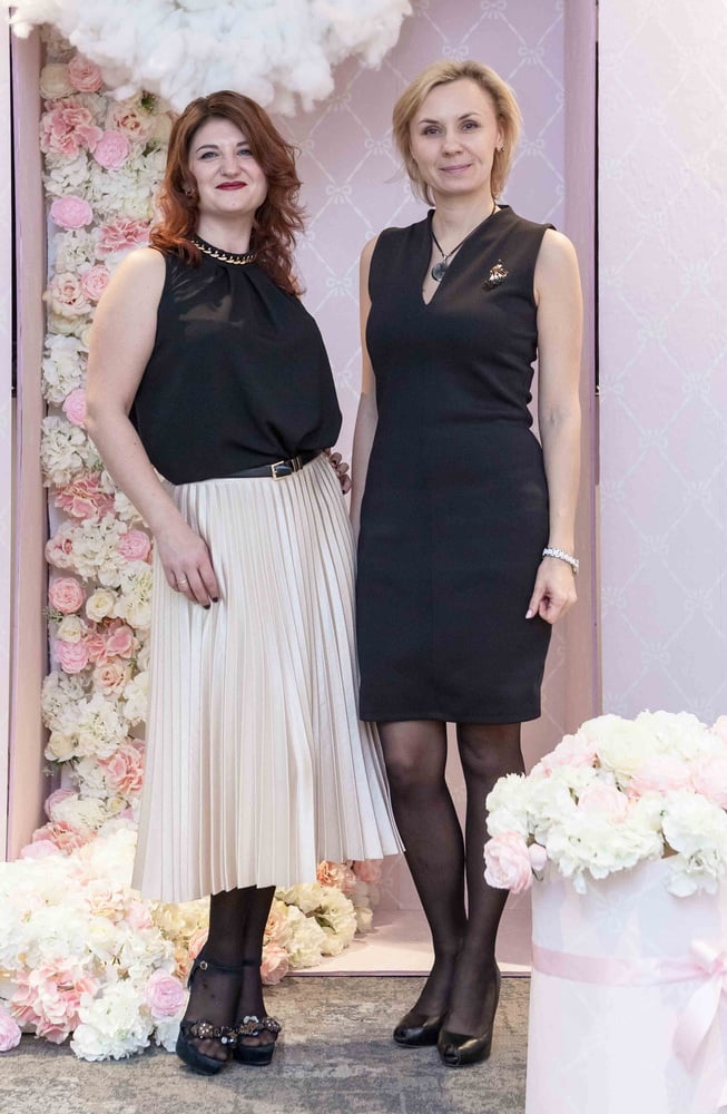 Verheiratete russische Schlampen pantyhosed bei einer Hochzeit zeigen
 #91105052