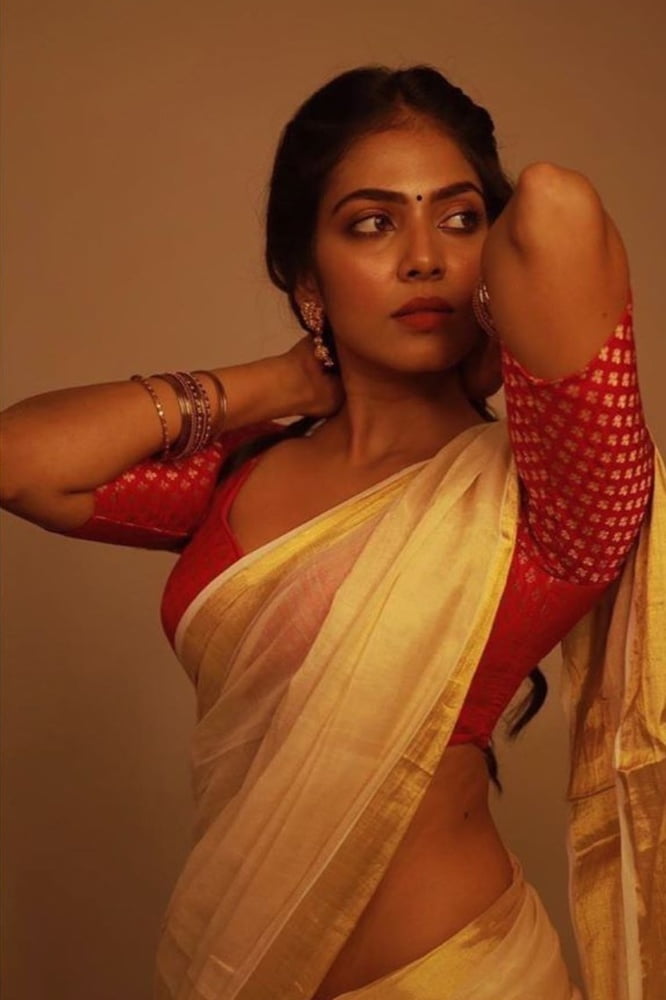 Malavika Mohanan #80284889