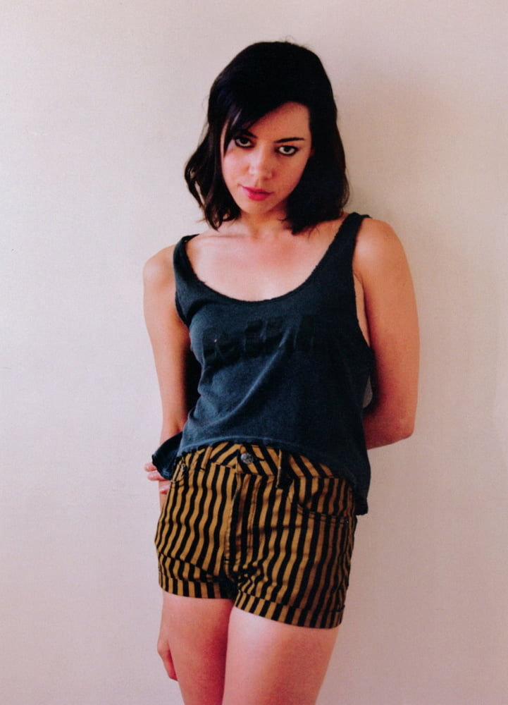 Fap material: aubrey plaza
 #99922001