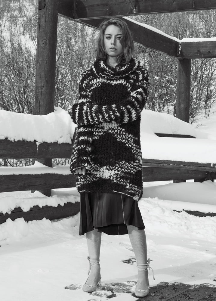 Fap material: aubrey plaza
 #99922053