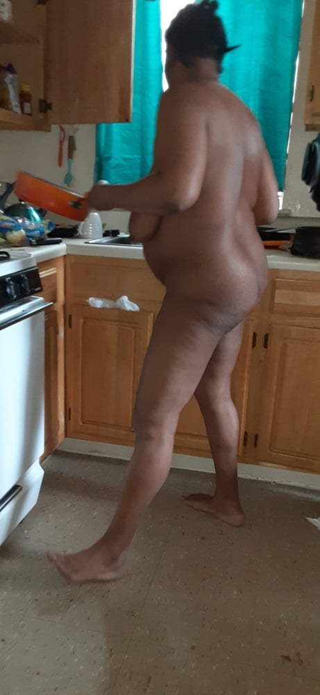 BUSTY BLACK MOM ASS AND TITTIES #92239596