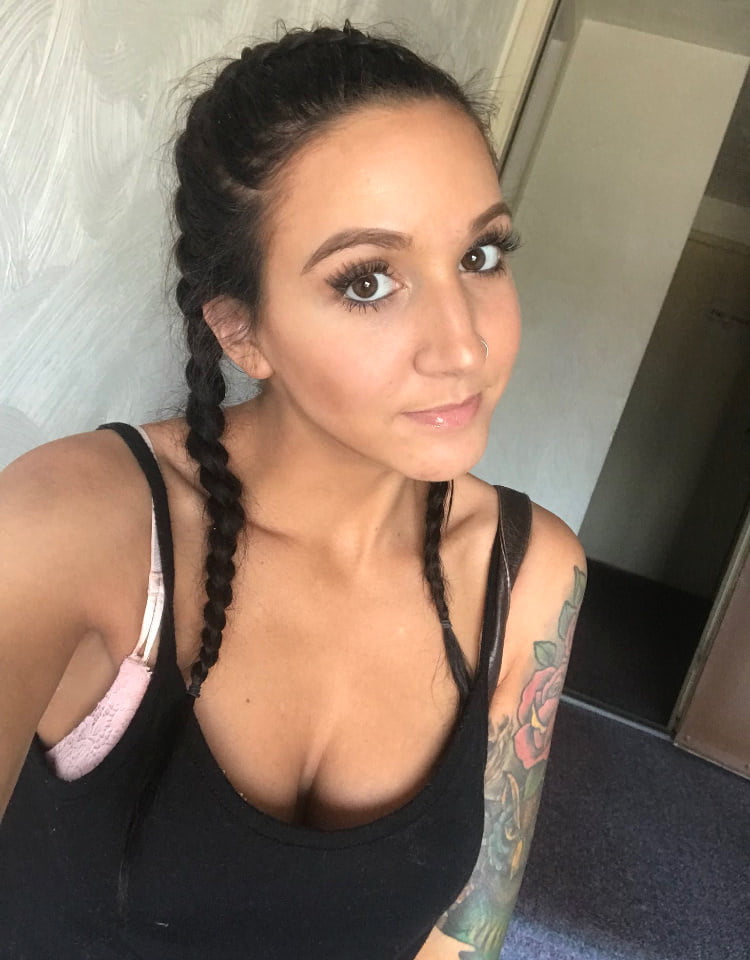 Hot niagara falls, ny girl
 #105855397