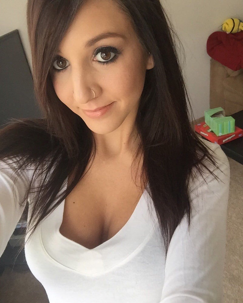 Hot niagara falls, ny girl
 #105855405