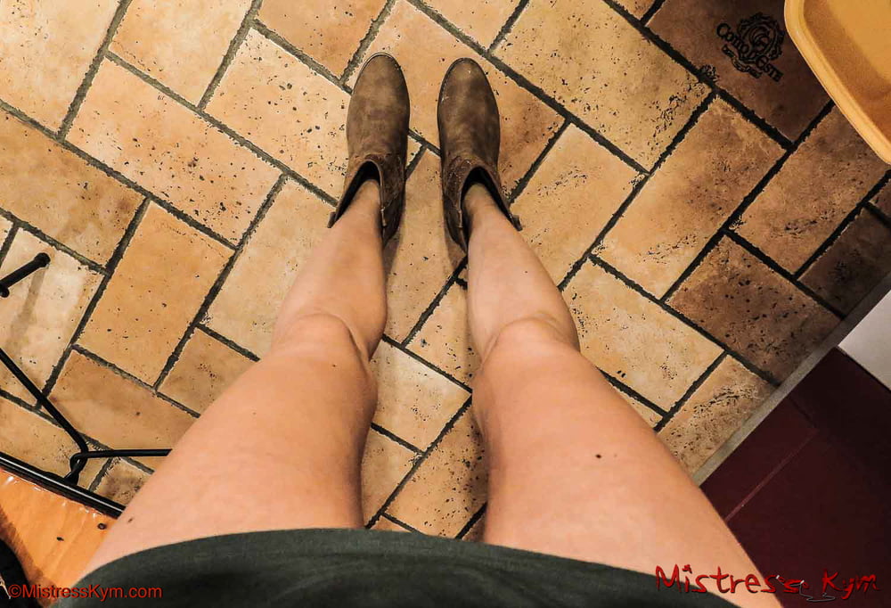 Longues et sexy jambes - mistress kym
 #80120379