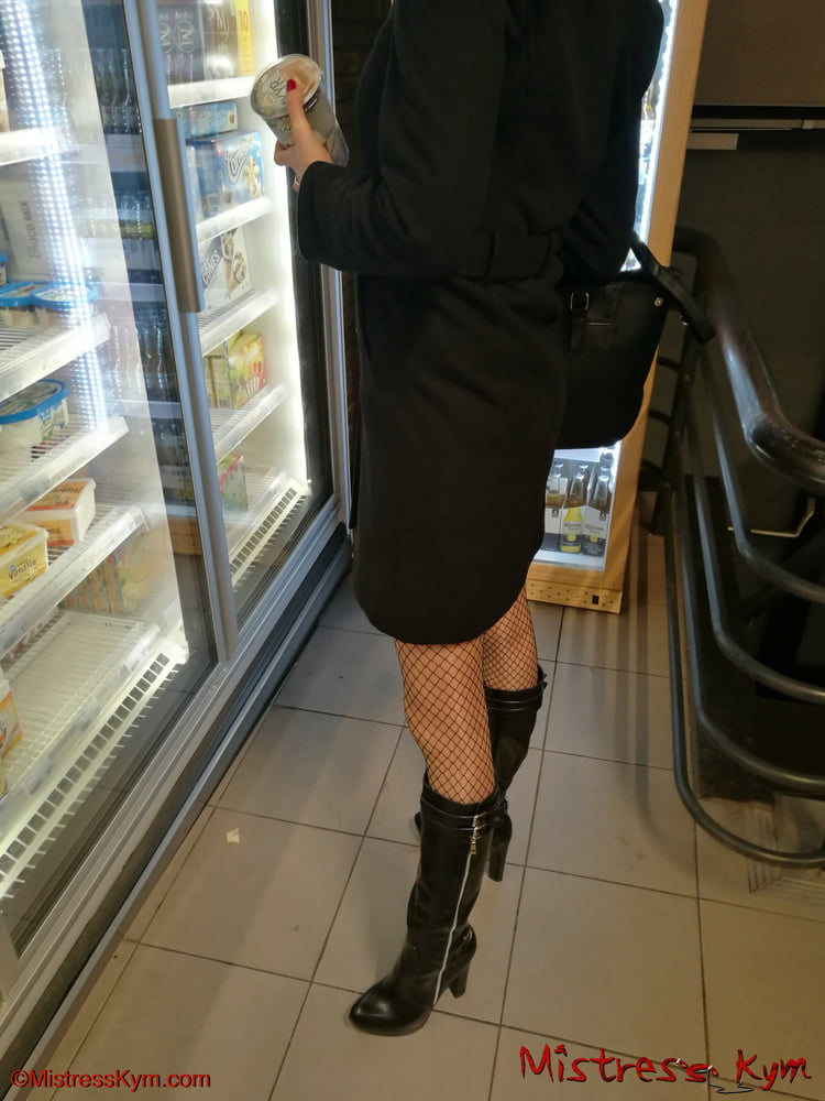 Gambe lunghe e sexy - mistress kym
 #80120412