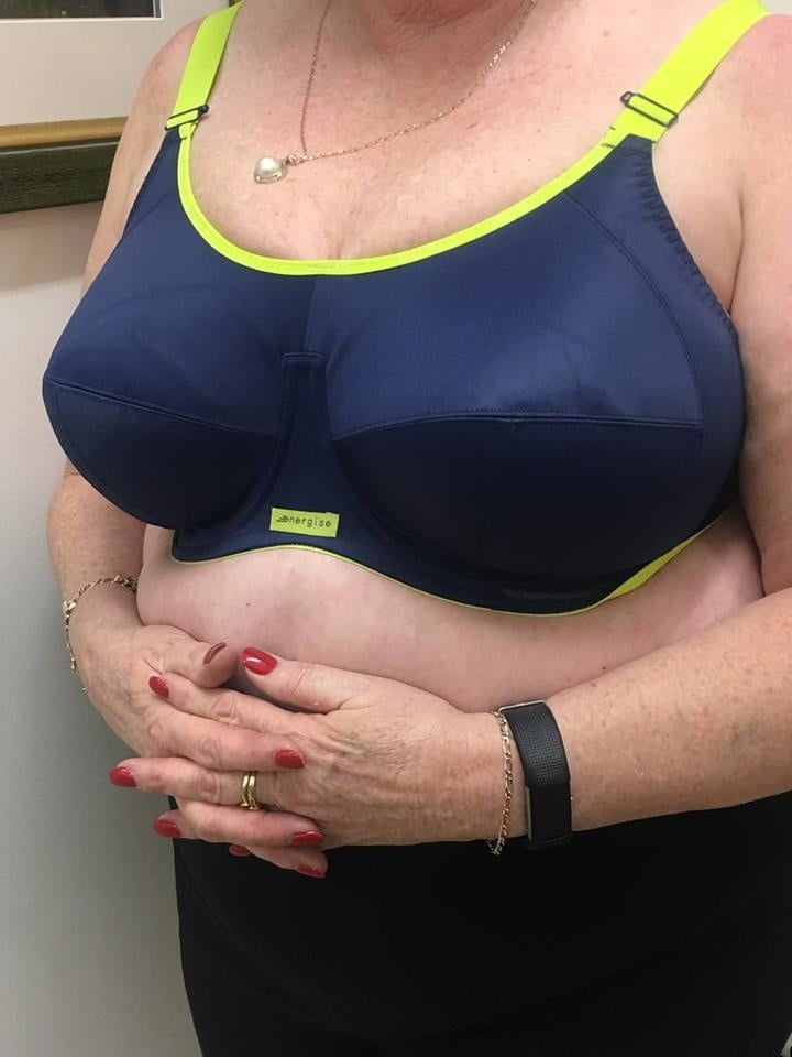Bbw sexy Oma mit großen natürlichen Titten Bauch Schlampe Gilf Milf
 #94902740
