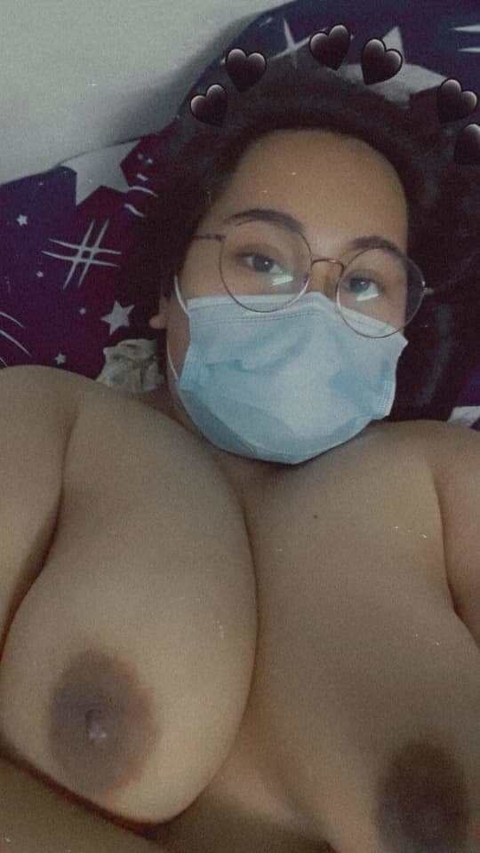 Cuarentena chicas calientes
 #90437569