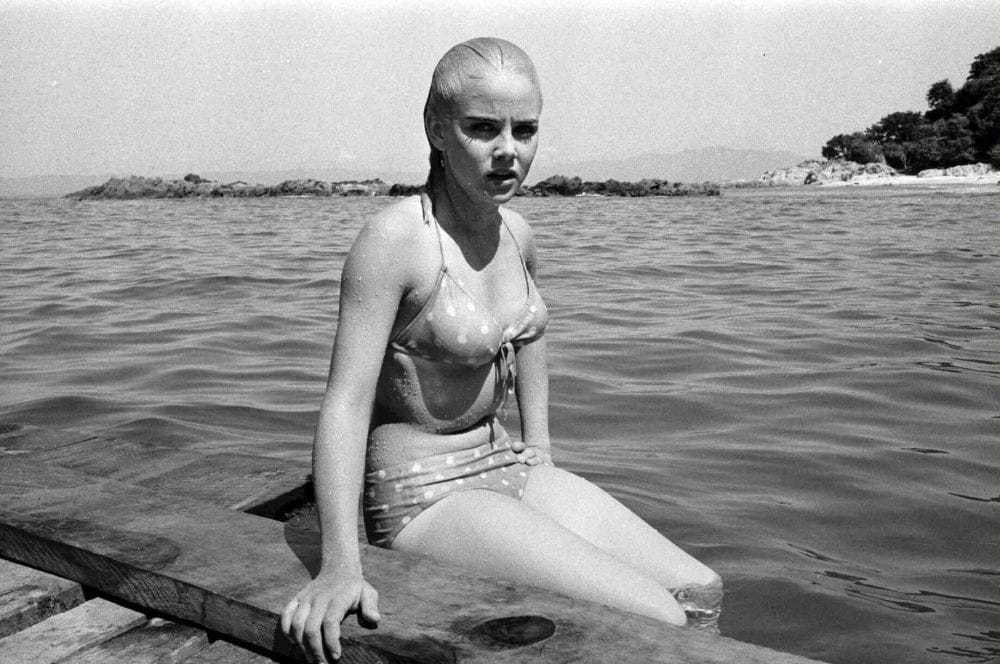 Sue Lyon #99448002