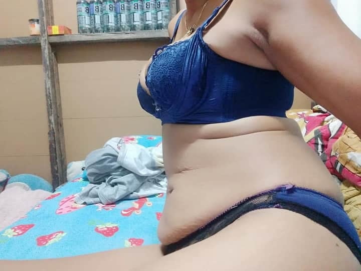 sexy Ibu di rumah #88200122