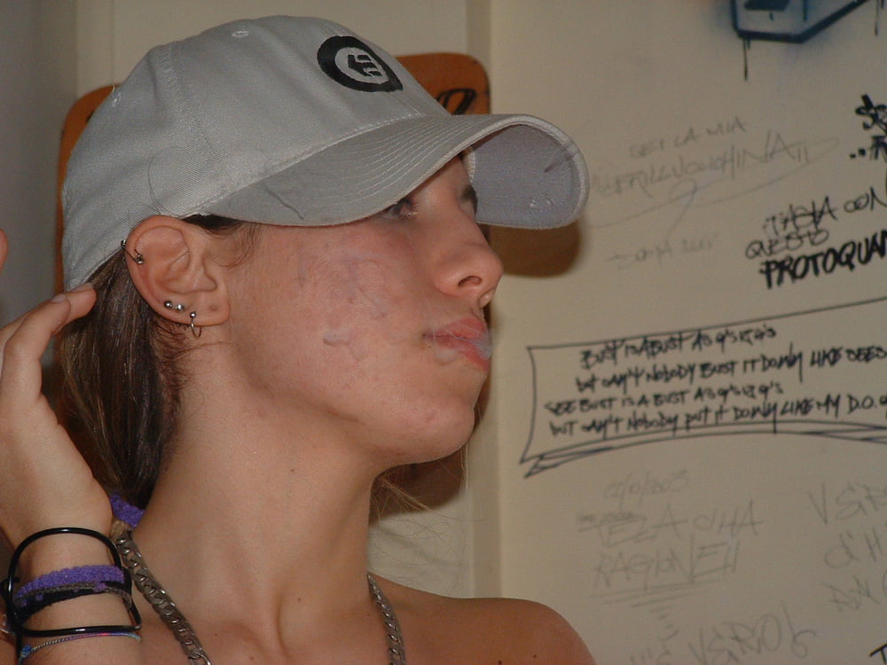 Grafiti Writing Wife #103222573