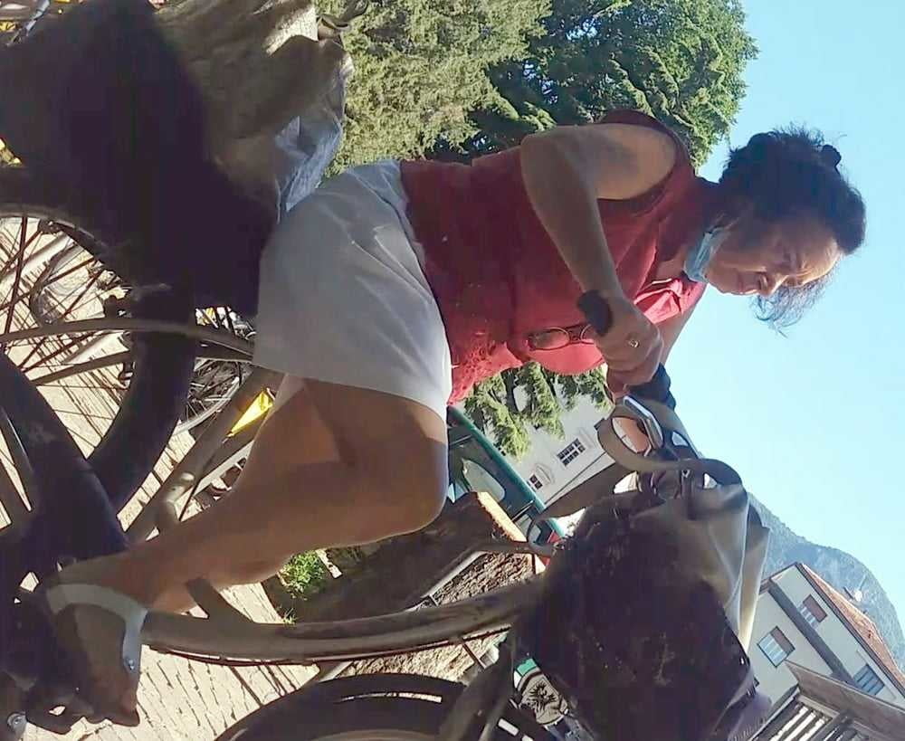 Porche maduro esibizioniste
 #89894662