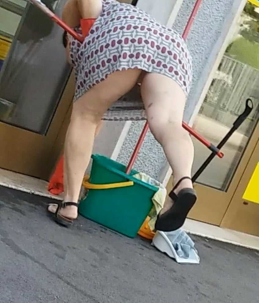 Porche maduro esibizioniste
 #89894668