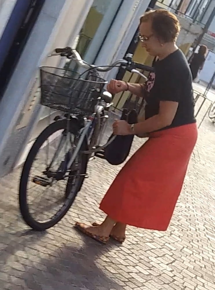 Porche maduro esibizioniste
 #89894669