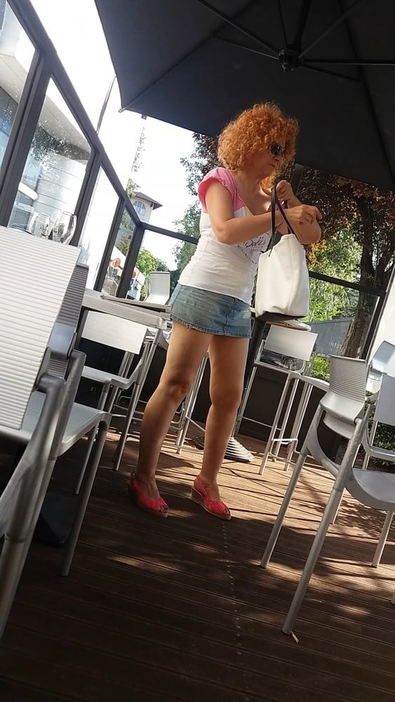 Porche maduro esibizioniste
 #89894695