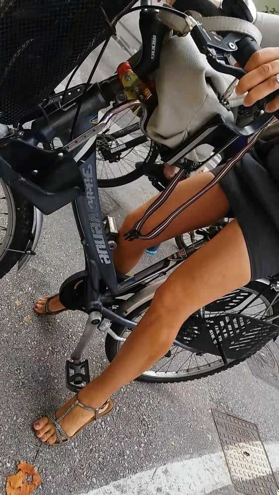 Porche maduro esibizioniste
 #89894704