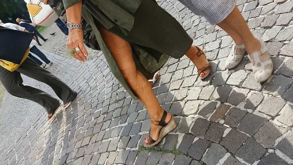 Porche maduro esibizioniste
 #89894705