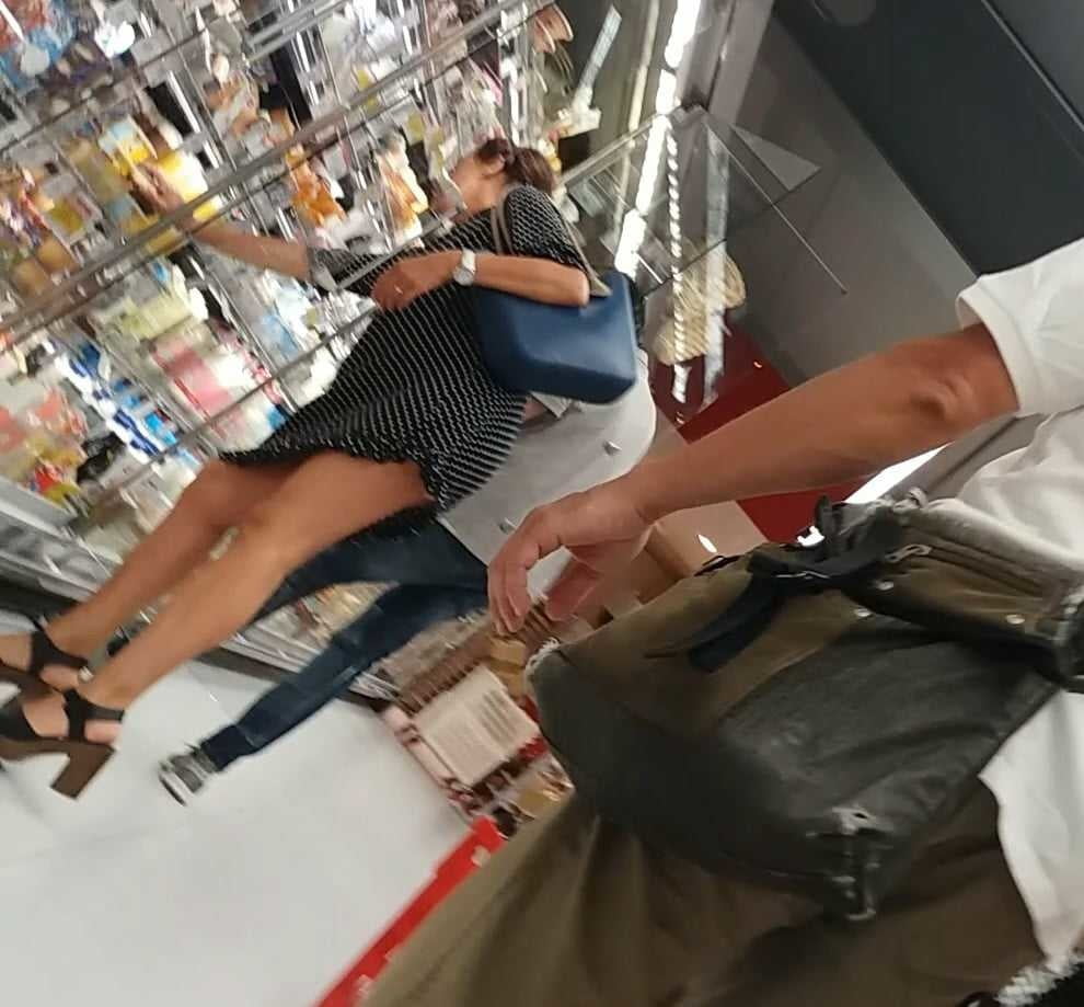 Porche maduro esibizioniste
 #89894713