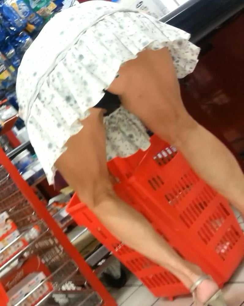 Porche maduro esibizioniste
 #89894727