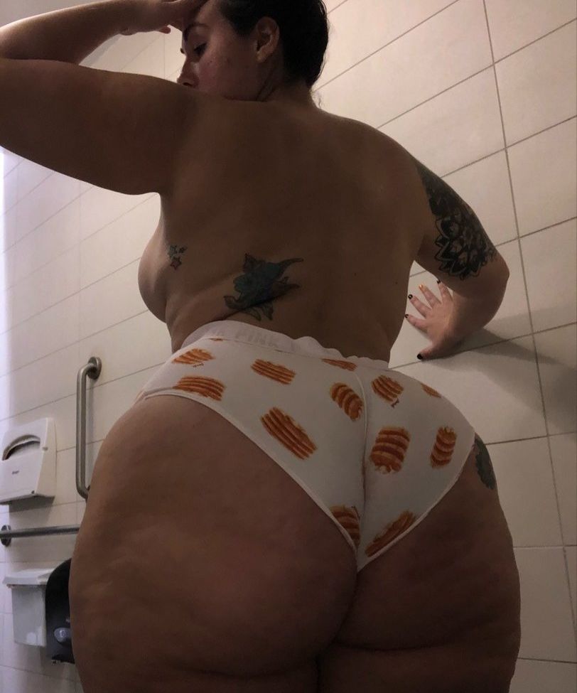 Mythiccalofficial nackt #108423288