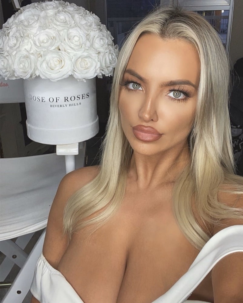 Goddess Lindsey Pelas #105503462