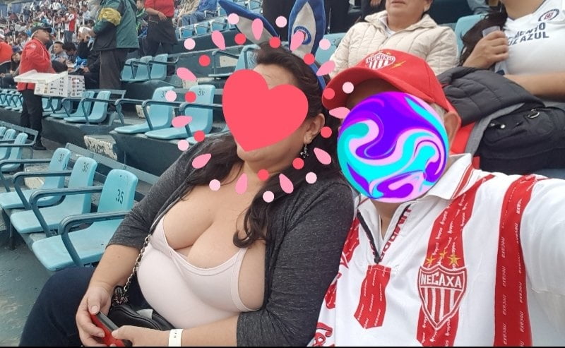 Tetona le encanta exhibirse v
 #90149855