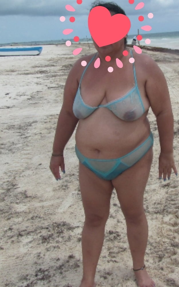 Tetona le encanta exhibirse v
 #90149866