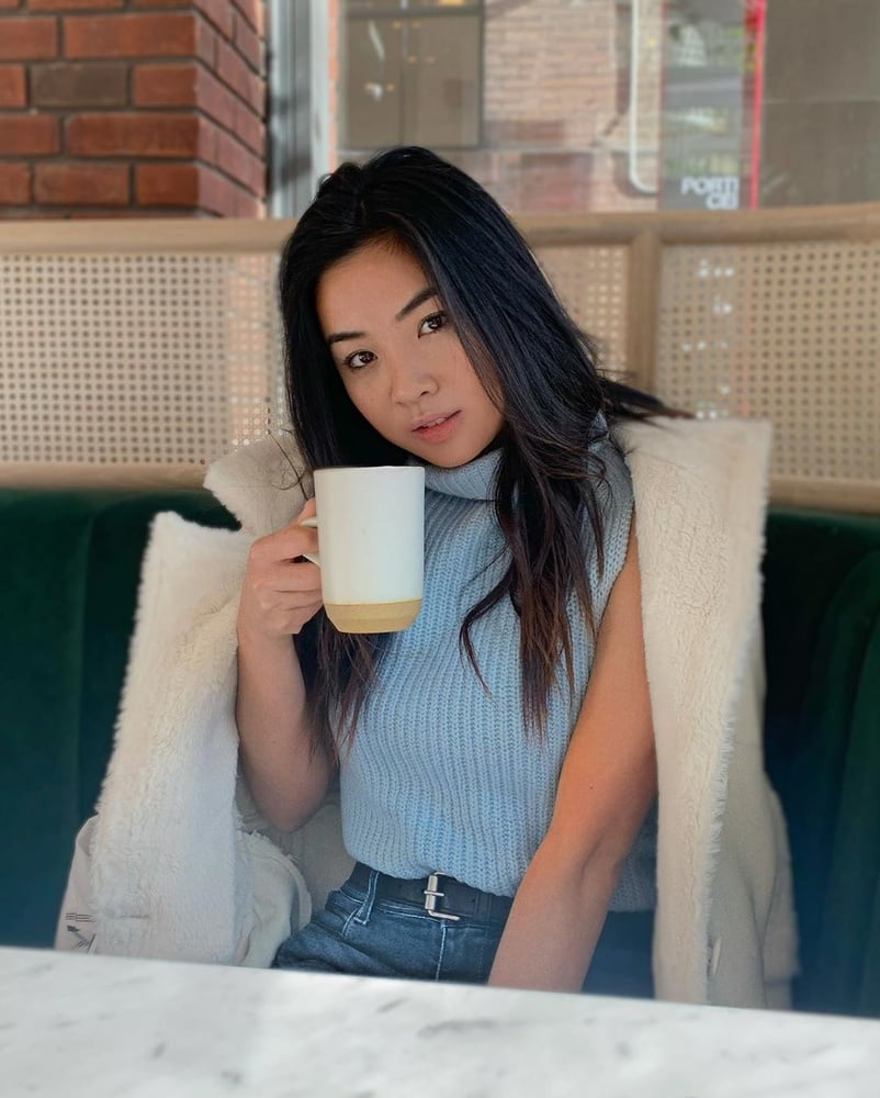 Insta babe 16
 #100984332