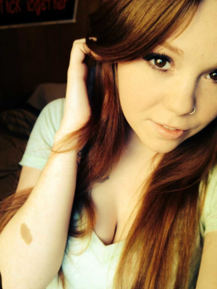 Ma rousse preferee #89494316