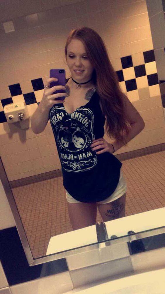 Ma rousse preferee #89494325