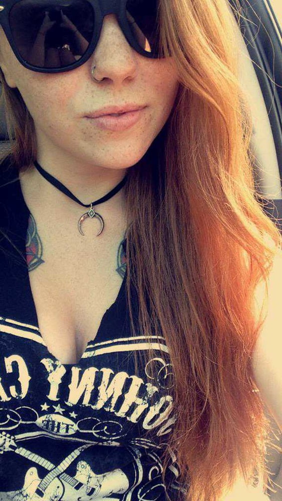 Ma rousse preferee #89494326