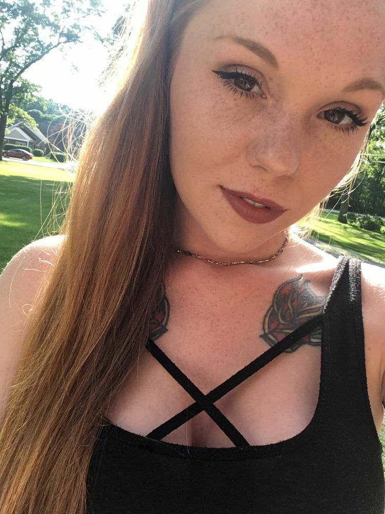 Ma rousse preferee #89494328