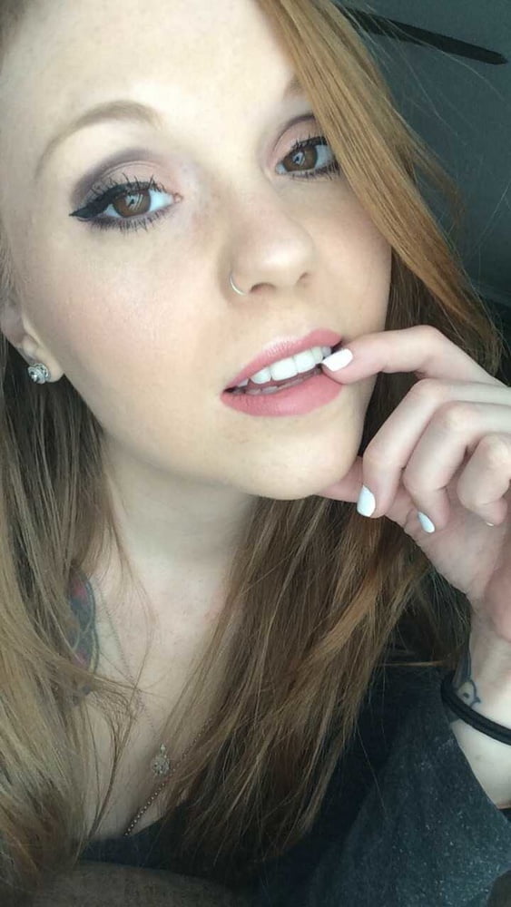 Ma rousse preferee #89494356