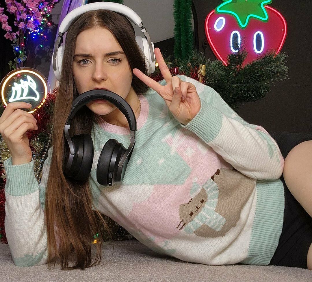 Loserfruit desnuda #109520652