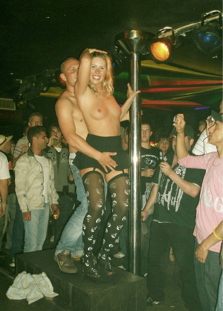 Blonde milf bitch flashing in the club
 #90425108