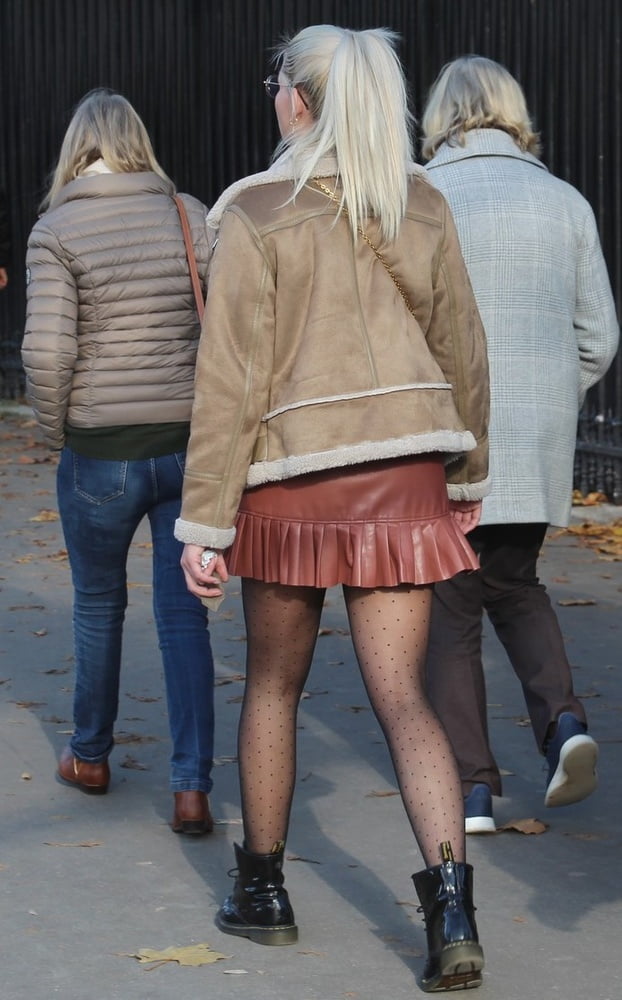 Street pantyhose - phとレザースカートのfrench sluts
 #91186298