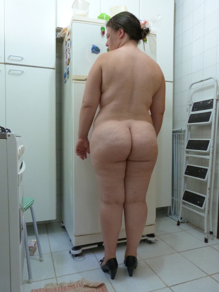 Einige zufällige schöne Frauen
 #104741563