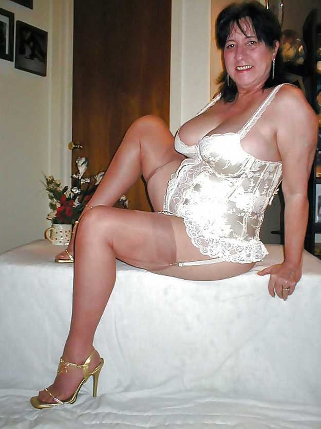 From MILF to GILF with Matures in between 298 #91576738