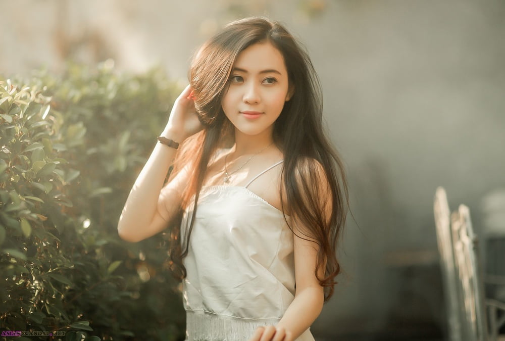 Bella ragazza della Cina del photoshoot
 #97024132