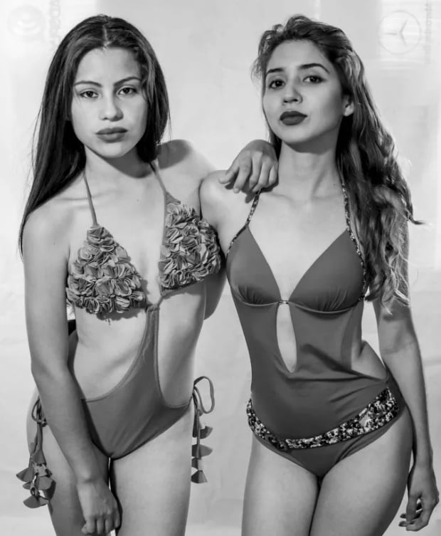 ¿A quién y cómo te follarías? bikini18
 #101860836