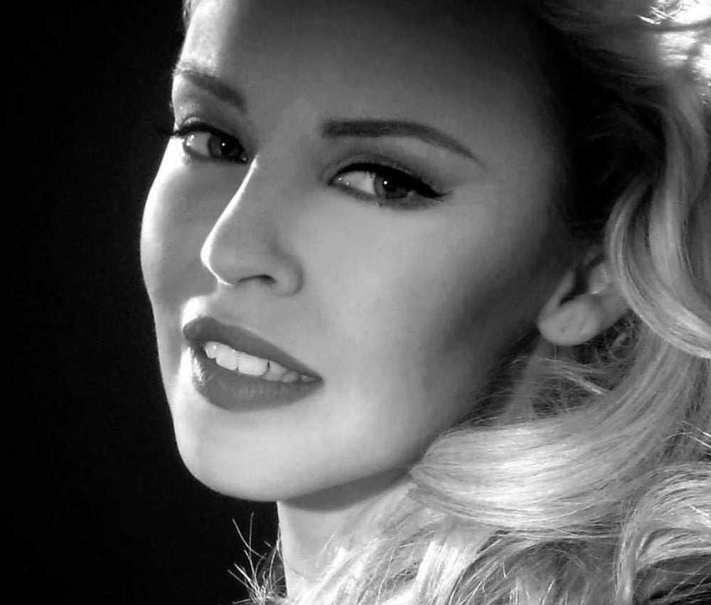 セレブの夢....kylie 2
 #95211509