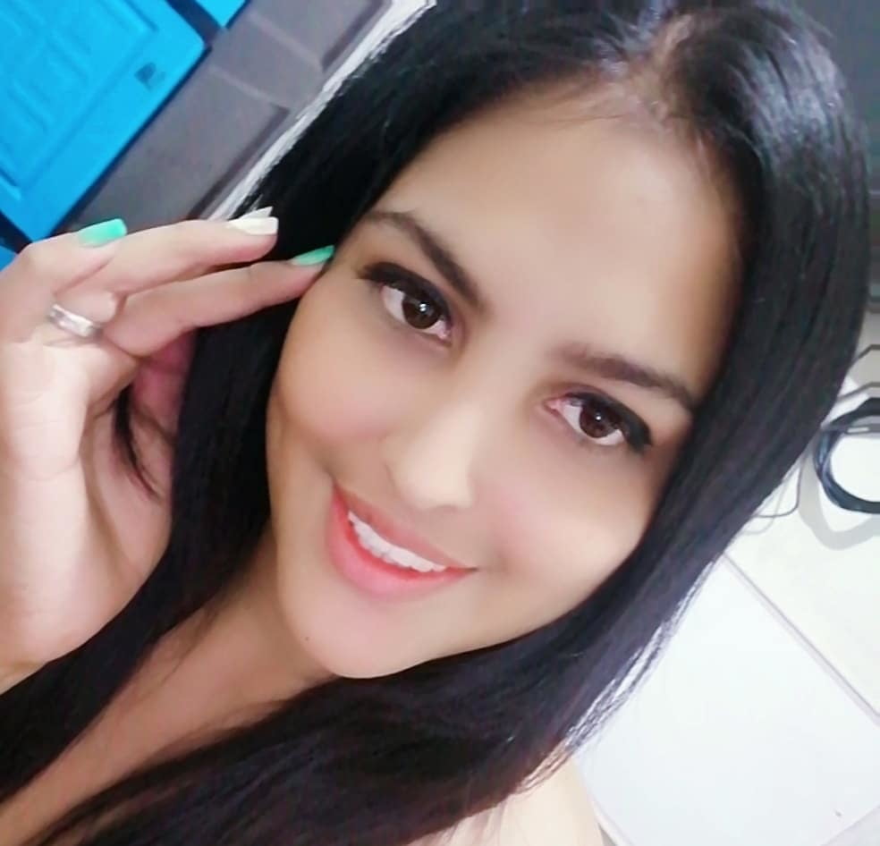 Hermosas chavas putas, tetudas y culonas #82271846