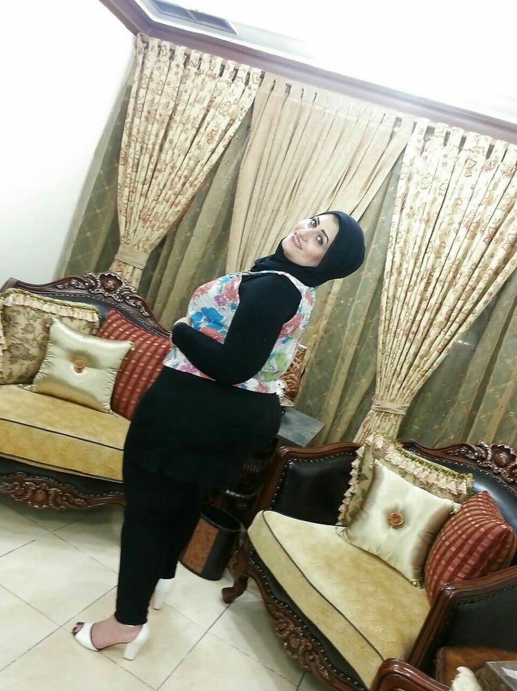Il più grande culo arabo - grande bottino hijab bbw milf puttana
 #81832728